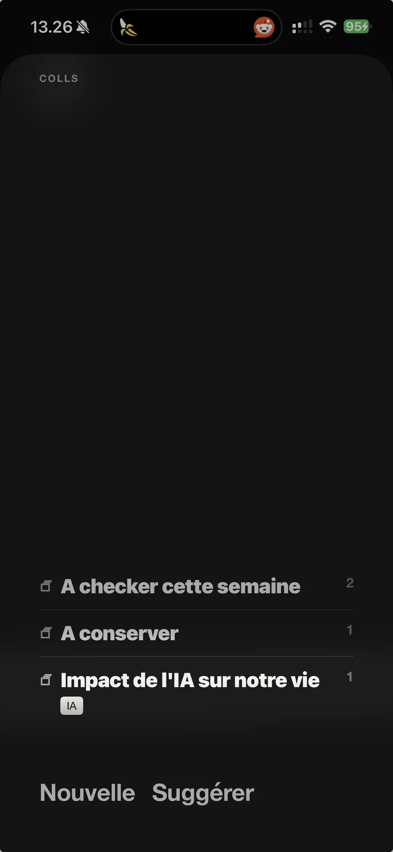 TooMee's collections — "À checker cette semaine", "À conserver", "Impact de l'IA sur notre vie" — with New and Suggest at the bottom.